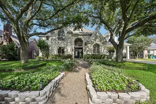 2926 Quincannon Ln, Houston, TX 77043 - Photo 1