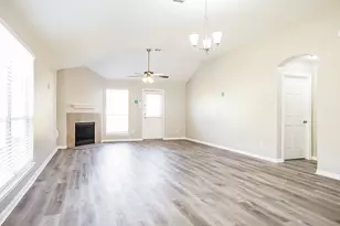 4011 Teal Vista Ct, Fresno, TX 77545 - Photo 4