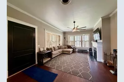 233 N 7th Street, Beaumont, TX 77702 - Photo 8