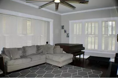 233 N 7th Street, Beaumont, TX 77702 - Photo 6