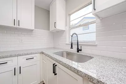 6715 Victoria Street #A, Houston, TX 77020 - Photo 30