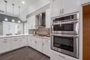 1013 Azalea Pointe, League City, TX 77573 - Photo 10