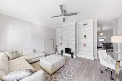 7700 Creekbend Drive #30, Houston, TX 77071 - Photo 2