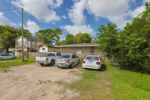 2312 & 2315 Ave B, Dickinson, TX 77539 - Photo 20