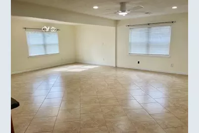 10055 Westview Drive, Houston, TX 77055 - Photo 6