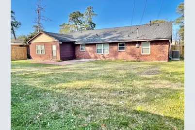 10055 Westview Drive, Houston, TX 77055 - Photo 16