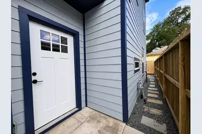 3923 Yale Street #B, Houston, TX 77018 - Photo 2