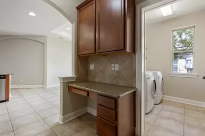 70 N Rocky Point Circle, The Woodlands, TX 77389 - Photo 12