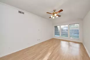 3611 Bee Bayou Ln, Sugar Land, TX 77479 - Photo 22