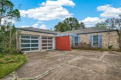 2130 Round Lake Drive, Houston, TX 77077 - Photo 2