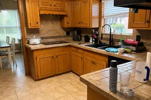 423 Woodvine Dr, El Lago, TX 77586 - Photo 4