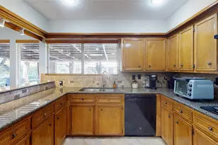 18107 W Cypress Hill Cir, Cypress, TX 77433 - Photo 4