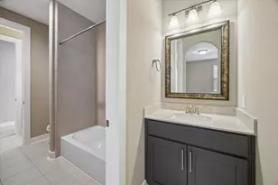 1516 Dyer Lake Ln, Houston, TX 77008 - Photo 26