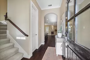 1516 Dyer Lake Ln, Houston, TX 77008 - Photo 8