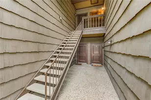 11711 Memorial Dr, Houston, TX 77024 - Photo 48
