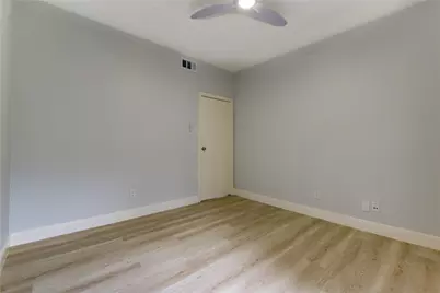 11711 Memorial Drive #534, Houston, TX 77024 - Photo 24