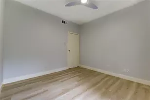 11711 Memorial Dr, Houston, TX 77024 - Photo 24