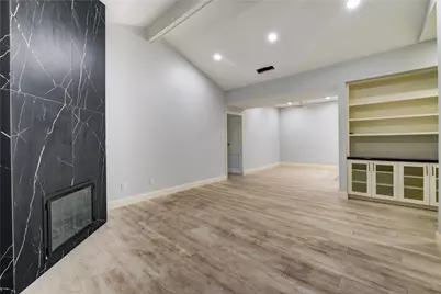11711 Memorial Drive #534, Houston, TX 77024 - Photo 6
