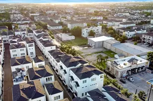 423 T C Jester Blvd, Houston, TX 77007 - Photo 36