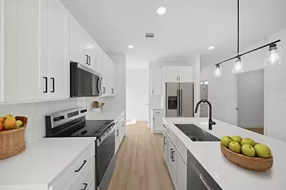 7817 Beckley Street #A/B, Houston, TX 77088 - Photo 12