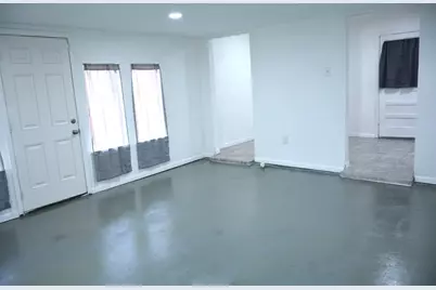 12206 Rocky Springs Trail, Houston, TX 77045 - Photo 8