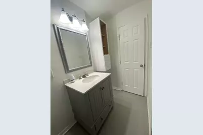 12206 Rocky Springs Trail, Houston, TX 77045 - Photo 10