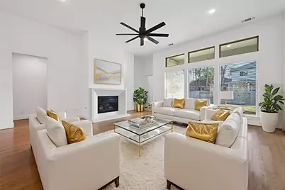 998 Briac Ln, Houston, TX 77301 - Photo 10