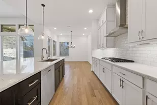 998 Briac Ln, Houston, TX 77301 - Photo 14