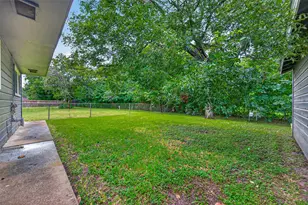 1114 Woodbine Dr, West Columbia, TX 77486 - Photo 18