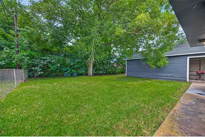 1114 Woodbine Drive, West Columbia, TX 77486 - Photo 16