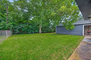 1114 Woodbine Dr, West Columbia, TX 77486 - Photo 16
