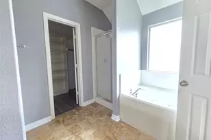 12015 Rosecroft Dr, Houston, TX 77048 - Photo 12