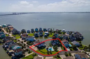 1047 & 1027 Long Reach Dr, Tiki Island, TX 77554 - Photo 48
