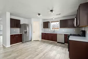 29115 Foxingham Cir, Spring, TX 77386 - Photo 8