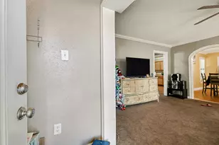 4921 Alamo Dr, Galveston, TX 77551 - Photo 2