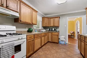 4921 Alamo Dr, Galveston, TX 77551 - Photo 6