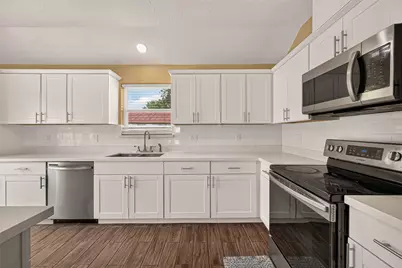 12818 Huntington Field Drive, Houston, TX 77099 - Photo 8