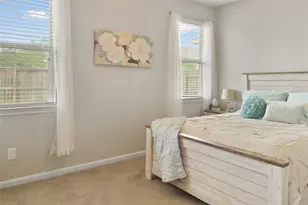 1510 Summer City Dr, Houston, TX 77047 - Photo 6