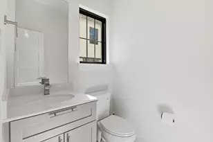 11915 N Hoa Sen Cir, Houston, TX 77072 - Photo 16