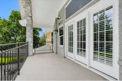 9726 Crestwater Circle, Magnolia, TX 77354 - Photo 32