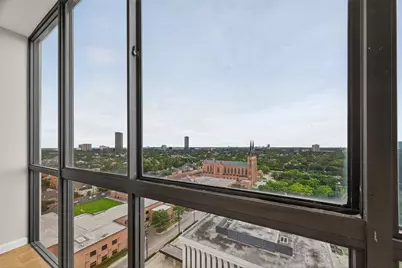 5001 Woodway Drive #1804, Houston, TX 77056 - Photo 16