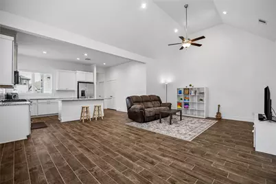 1535 Cathedral Bend Drive, Missouri City, TX 77459 - Photo 4