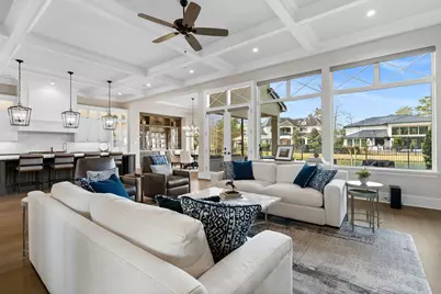 39 Johnathan Landing Court, The Woodlands, TX 77389 - Photo 8