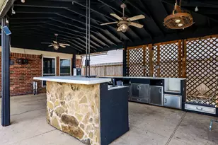4302 Tree Line Dr, Pasadena, TX 77505 - Photo 4