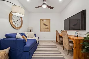 12811 Old Fashion Cir, Mont Belvieu, TX 77535 - Photo 4