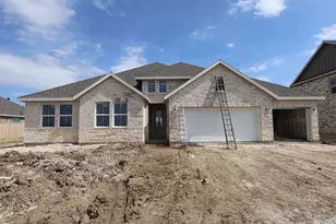 12811 Old Fashion Cir, Mont Belvieu, TX 77535 - Photo 2