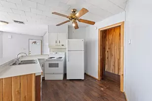 2 Tejas St, Huntsville, TX 77320 - Photo 12