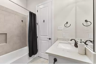 118 Stadium Drive, Sugar Land, TX 77498 - Photo 28