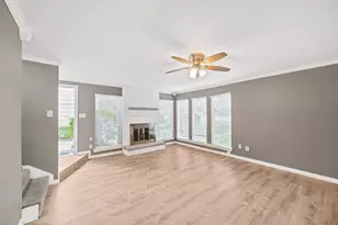 7716 Challie Ln, Houston, TX 77088 - Photo 2