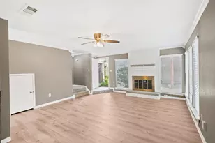 7716 Challie Ln, Houston, TX 77088 - Photo 4